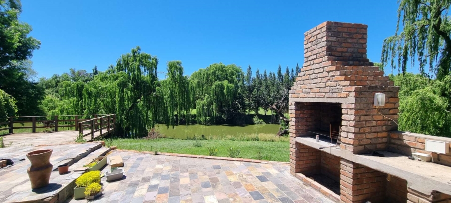 5 Bedroom Property for Sale in Roodewal Free State